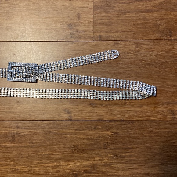 Rhinestone belt, adjustable sizing - Picture 3 of 4